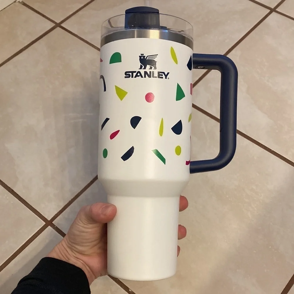 Geo print Stanley cup